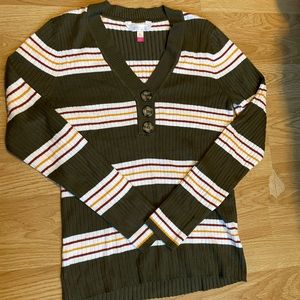 Women’s V neck button sweater